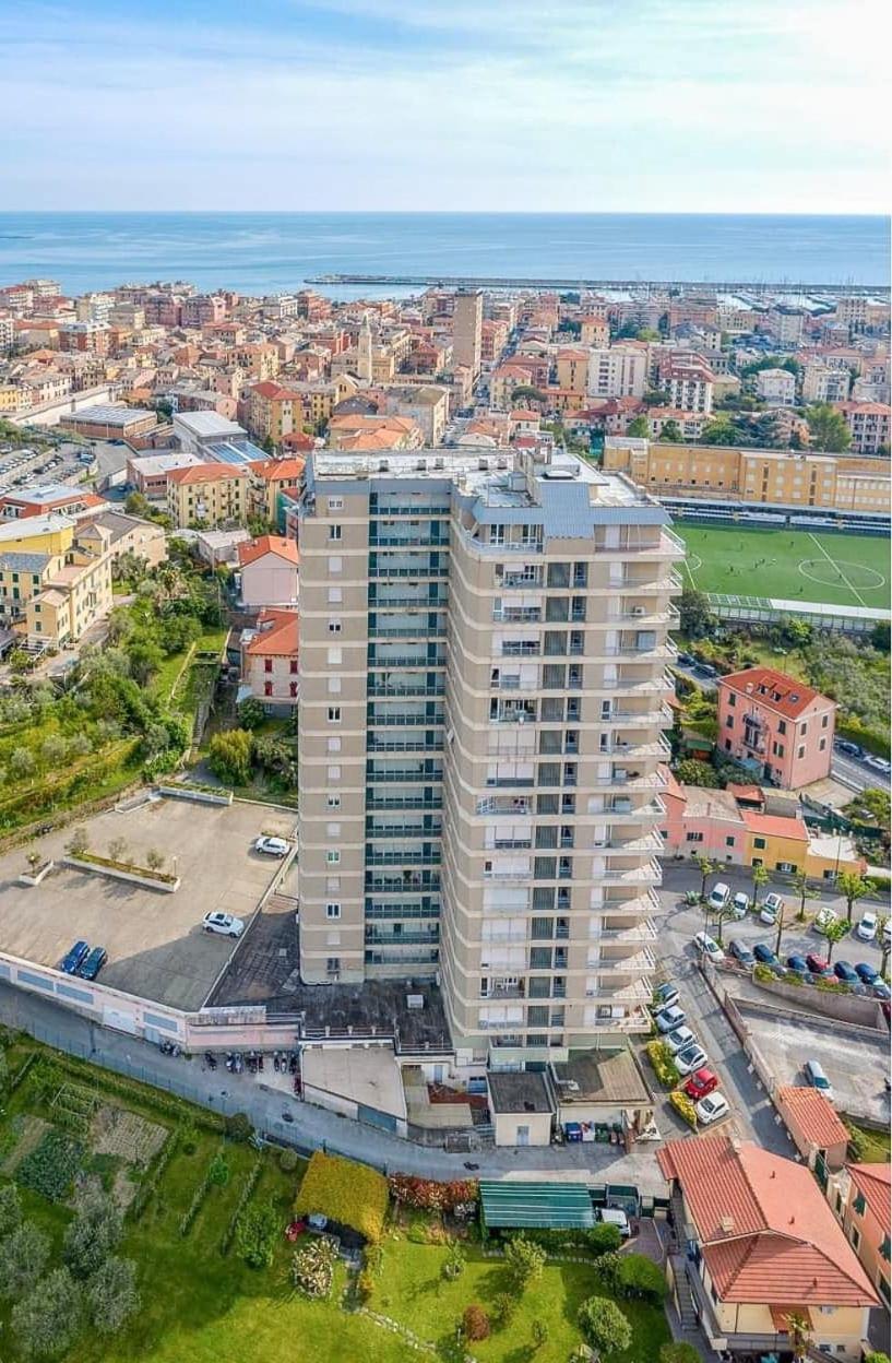 Super Vista Al Grattacielo Di Lavagna Apartamento Exterior foto