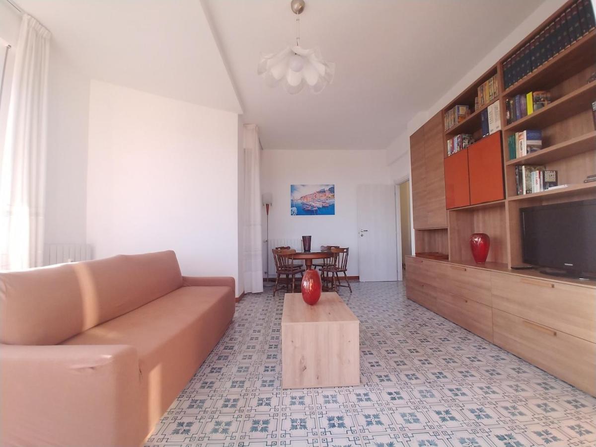 Super Vista Al Grattacielo Di Lavagna Apartamento Exterior foto